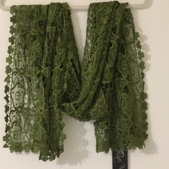 Zashi Accessories - NWT Lace Scarf Wrap Shawl Green HOST PICK